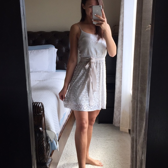 Express Dress - Picture 2 of 7